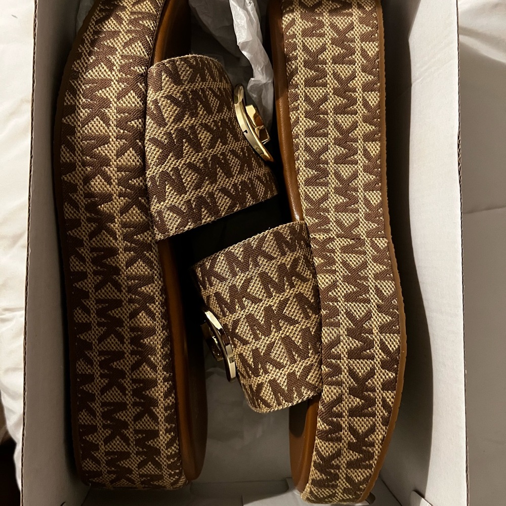 Micheal Kors Platform Sandal